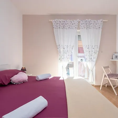 Апартаменты Kiara With Pool