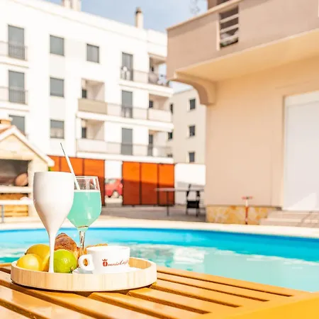 Kiara With Pool Апартаменты