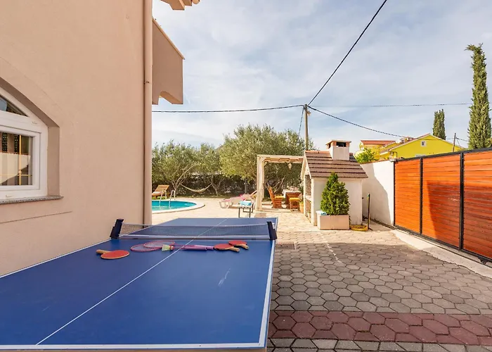 Kiara With Pool Lägenhet *